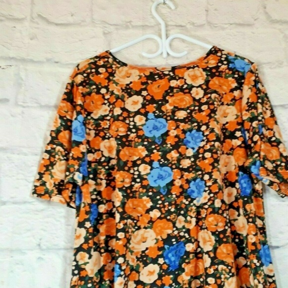 LuLaroe Floral Print Hi Lo Short Sleeve Top Blouse - Picture 5 of 6